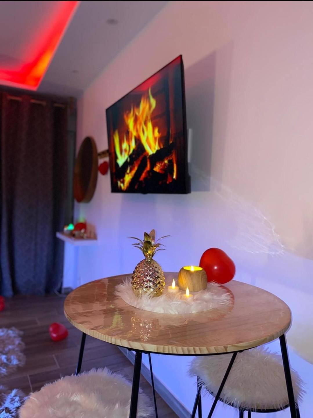 So'Spa Appart' Jacuzzi & Bien-Etre Lingolsheim Buitenkant foto